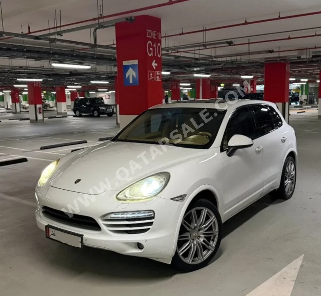 Porsche Cayenne 2013 Automatic 146,000 Km 6 Cylinder Four Wheel Drive (4WD) SUV White With Warranty