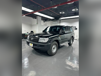 Toyota  Land Cruiser  G  2003  Manual  248,000 Km  6 Cylinder  Four Wheel Drive (4WD)  SUV  Black