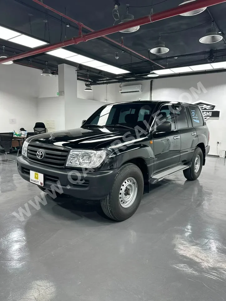 Toyota  Land Cruiser  G  2003  Manual  248,000 Km  6 Cylinder  Four Wheel Drive (4WD)  SUV  Black