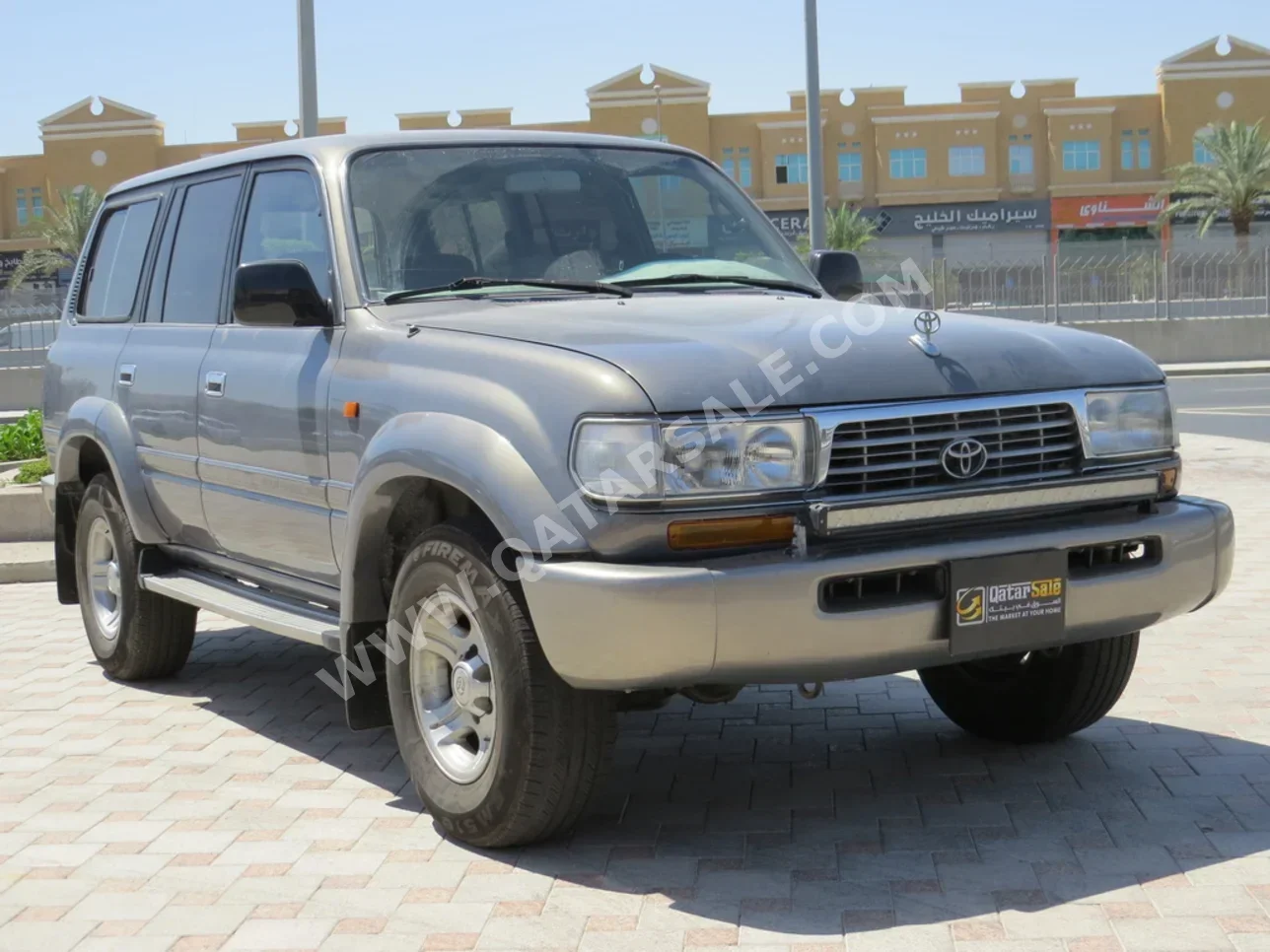 تويوتا لاند كروزر جي اكس ار 1997 عادي 682,000 كم 6 سلندر دفع رباعي اس يو في رمادي