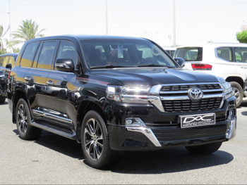 Toyota Land Cruiser GXR- Grand Touring 2021 Automatic 60,000 Km 6 Cylinder Four Wheel Drive (4WD) SUV Black