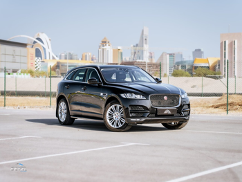 Jaguar  F-Pace  2017  Automatic  39,000 Km  6 Cylinder  Four Wheel Drive (4WD)  SUV  Black
