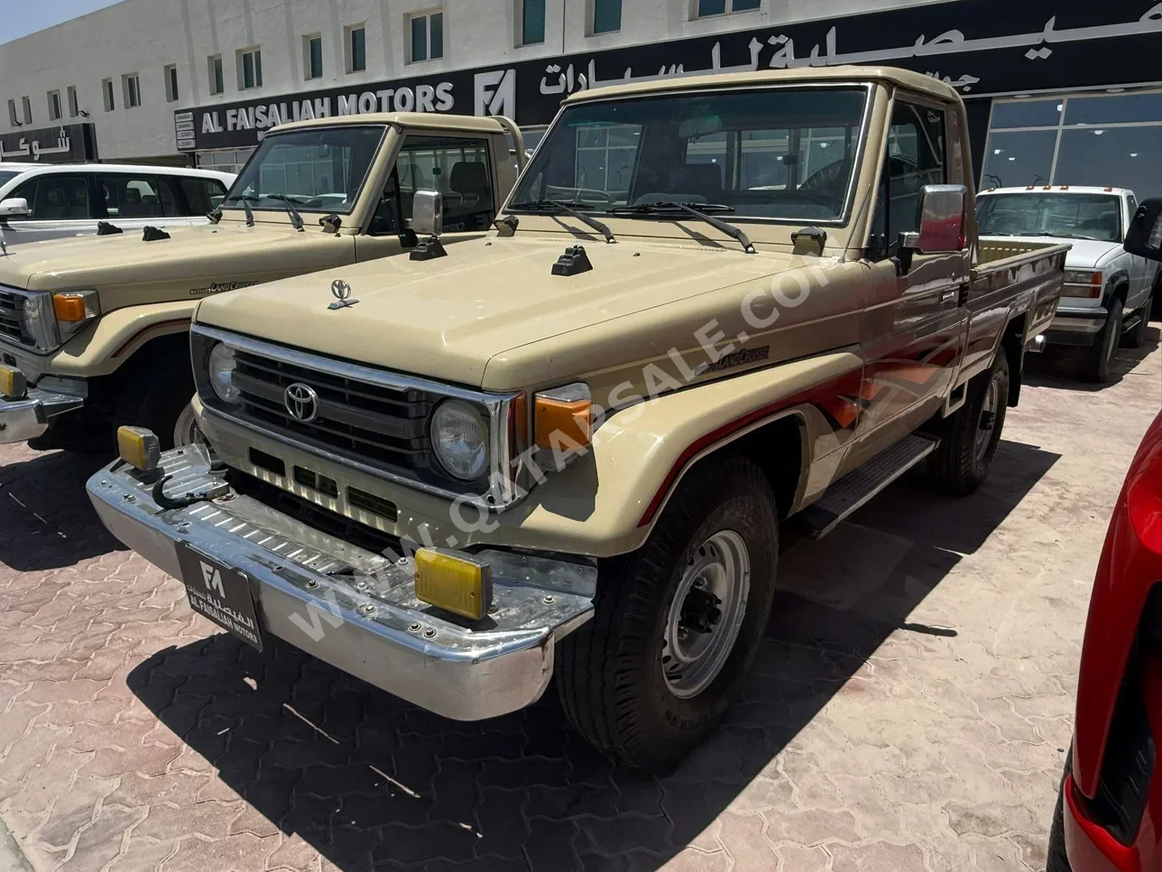 تويوتا لاند كروزر ال اكس 1997 عادي 255,000 كم 6 سلندر دفع رباعي بيكب بيج