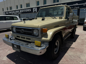 تويوتا  لاند كروزر  ال اكس  1997  عادي  389,000 كم  6 سلندر  دفع رباعي  بيكب  بيج