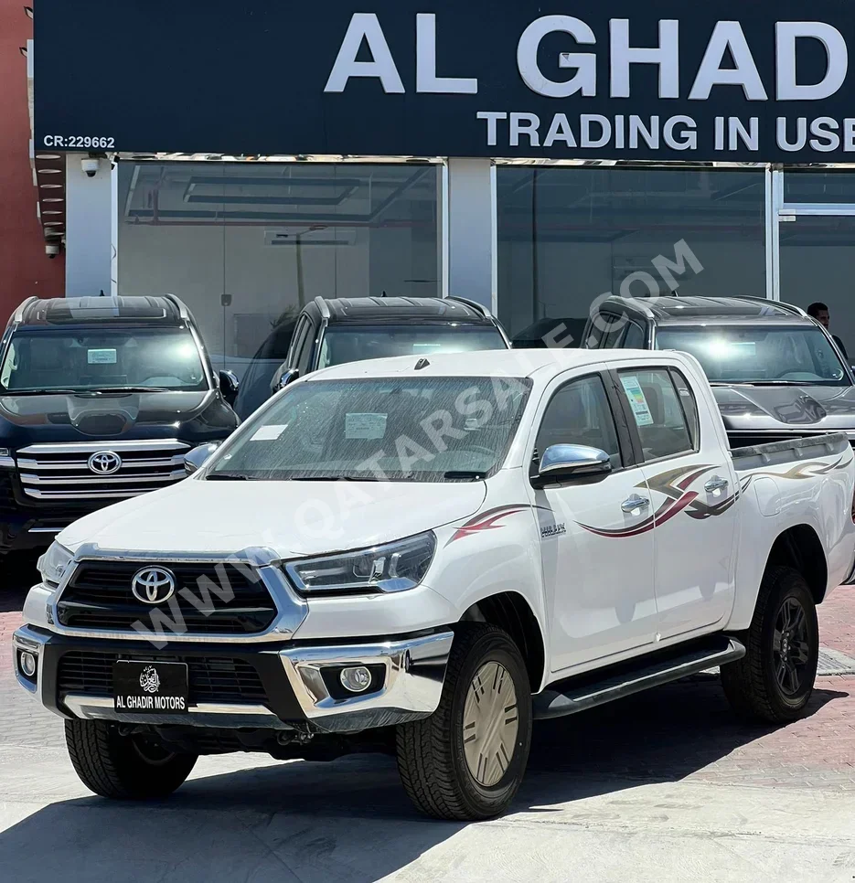 Toyota Hilux SR5 2025 Automatic 0 Km 4 Cylinder Four Wheel Drive (4WD) Pick Up White With Warranty