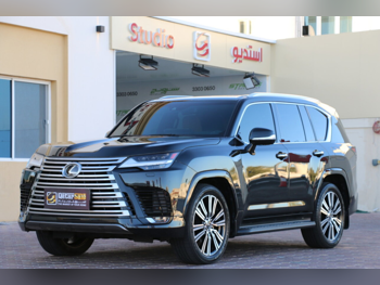 Lexus  LX  600 Luxury  2024  Automatic  43,000 Km  6 Cylinder  Four Wheel Drive (4WD)  SUV  Black  With Warranty