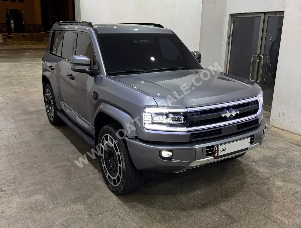 BYD  Leopard 5  Ultra 5  2025  Automatic  26,000 Km  4 Cylinder  Four Wheel Drive (4WD)  SUV  Gray  With Warranty