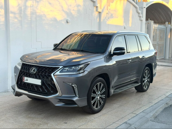 Lexus  LX  570 S  2020  Automatic  151,000 Km  8 Cylinder  Four Wheel Drive (4WD)  SUV  Gray