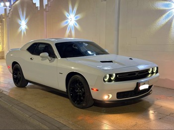 Dodge  Challenger  R/T  2016  Automatic  88,000 Km  8 Cylinder  Rear Wheel Drive (RWD)  Coupe / Sport  White