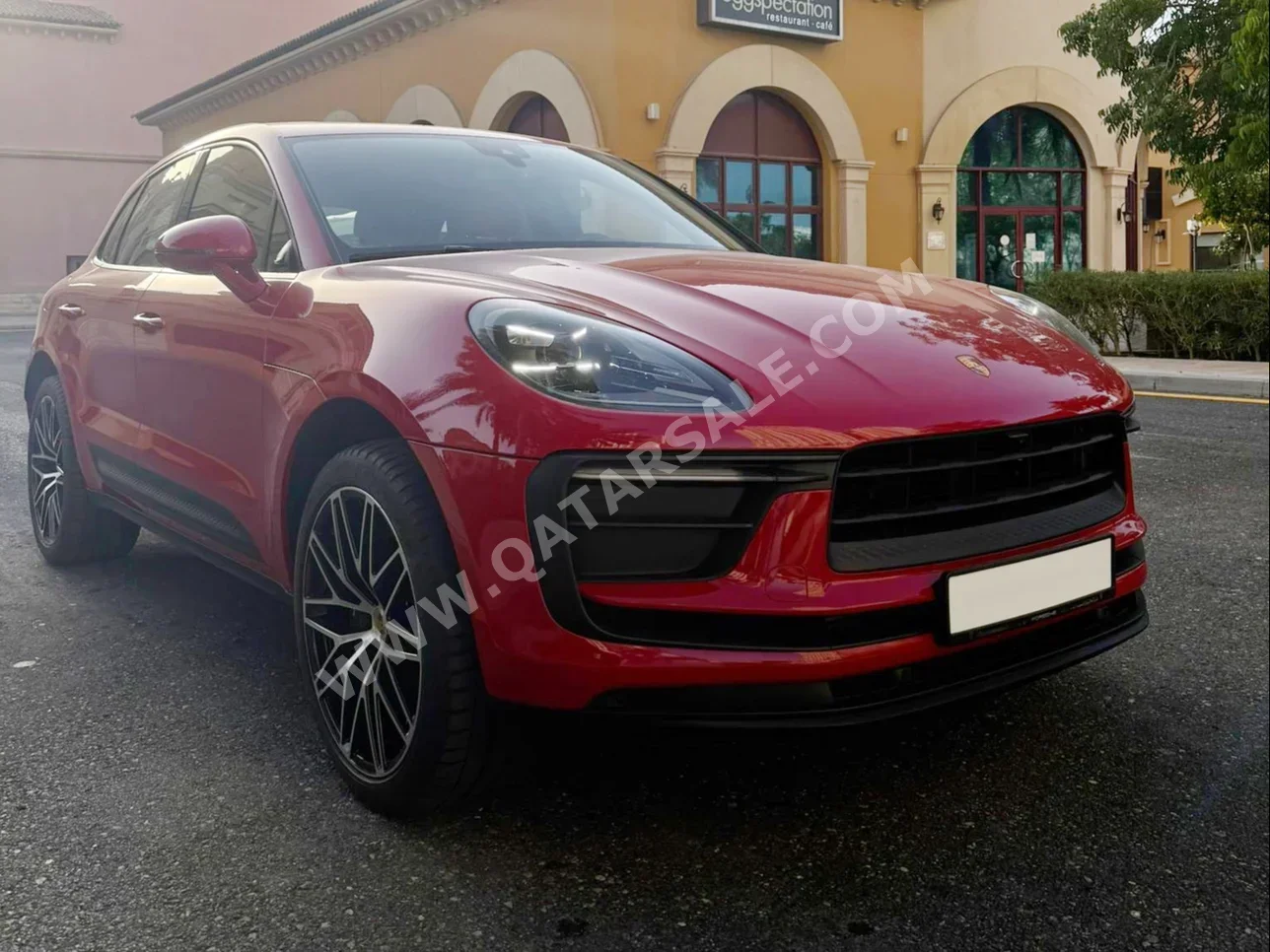 Porsche  Macan  2023  Automatic  4,800 Km  4 Cylinder  Four Wheel Drive (4WD)  SUV  Red  With Warranty