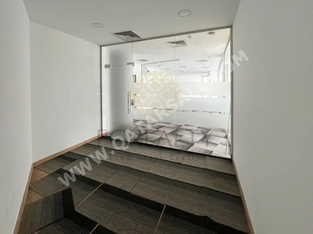 Commercial Offices - Not Furnished - Doha - Al Dafna