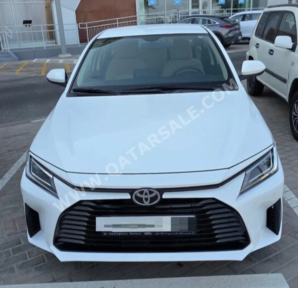 Toyota  Yaris  2024  Automatic  31,000 Km  4 Cylinder  Front Wheel Drive (FWD)  Sedan  White  With Warranty