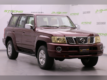 Nissan Patrol Super Safari 2006 Automatic 181,000 Km 6 Cylinder Four Wheel Drive (4WD) SUV Maroon