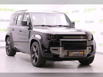 Land Rover Defender 110 HSE 2025 Automatic 30,000 Km 6 Cylinder Four Wheel Drive (4WD) SUV Black With Warranty