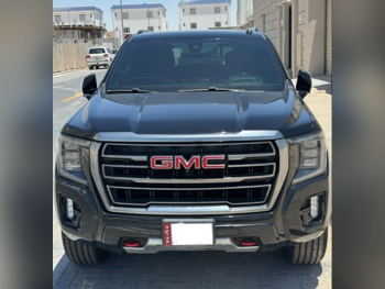 GMC Yukon AT 4 2021 Automatic 140,000 Km 8 Cylinder Four Wheel Drive (4WD) SUV Black