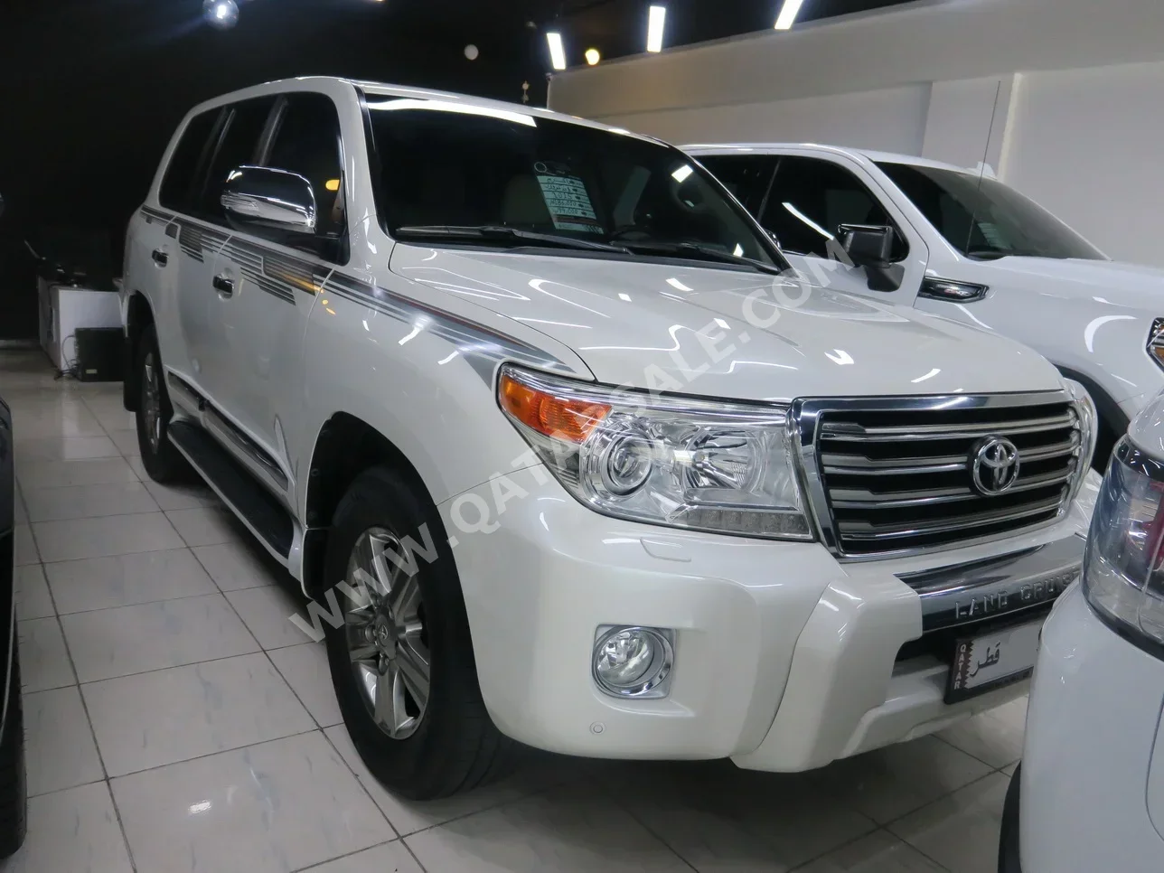Toyota  Land Cruiser  GXR  2015  Automatic  168,000 Km  6 Cylinder  Four Wheel Drive (4WD)  SUV  White