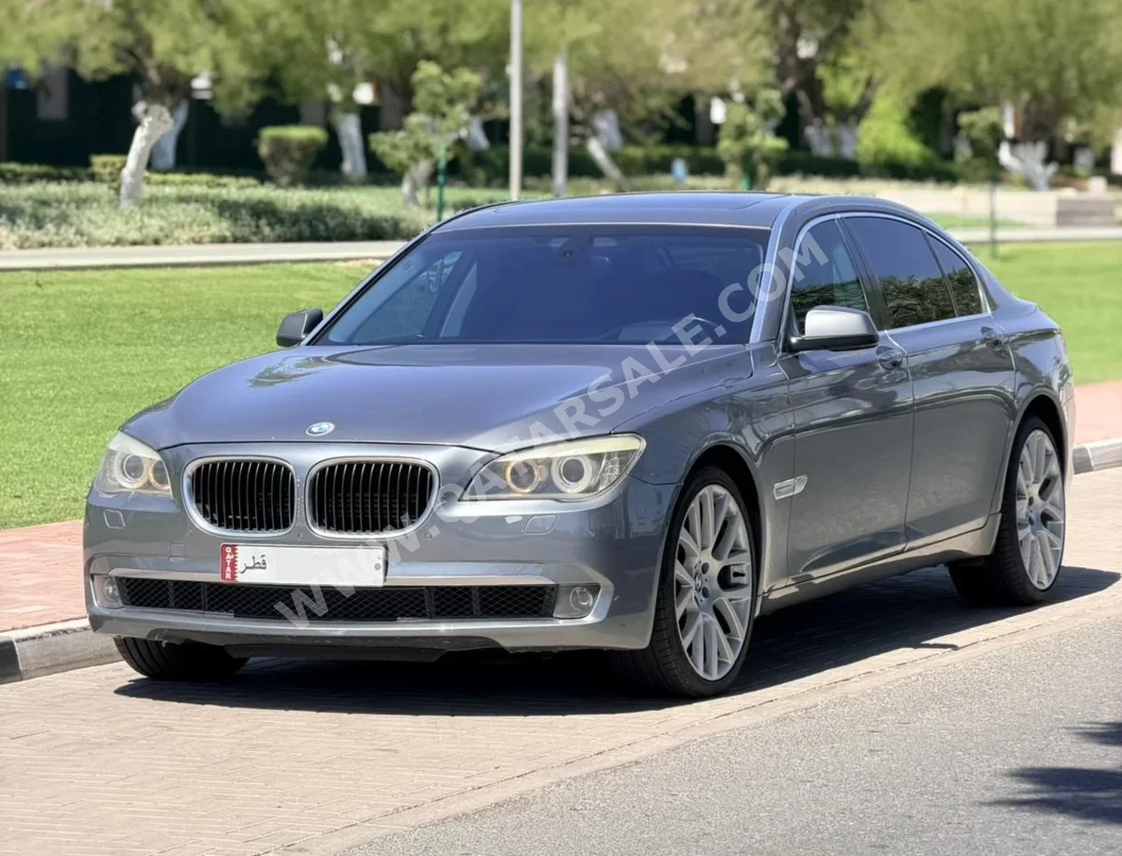 BMW 7-Series 750 Li 2012 Automatic 130,000 Km 8 Cylinder Rear Wheel Drive (RWD) Sedan Gray