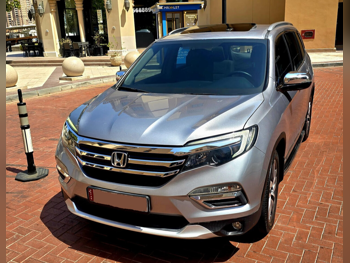 Honda Pilot Touring 2016 Automatic 70,000 Km 6 Cylinder Four Wheel Drive (4WD) SUV Silver