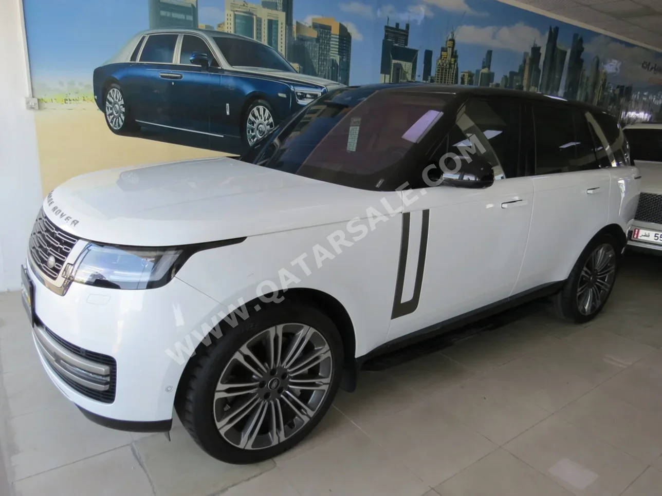 Land Rover  Range Rover  Vogue HSE  2023  Automatic  79,000 Km  8 Cylinder  Four Wheel Drive (4WD)  SUV  White  With Warranty