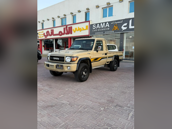 Toyota  Land Cruiser  LX  2022  Manual  138,000 Km  6 Cylinder  Four Wheel Drive (4WD)  Pick Up  Beige