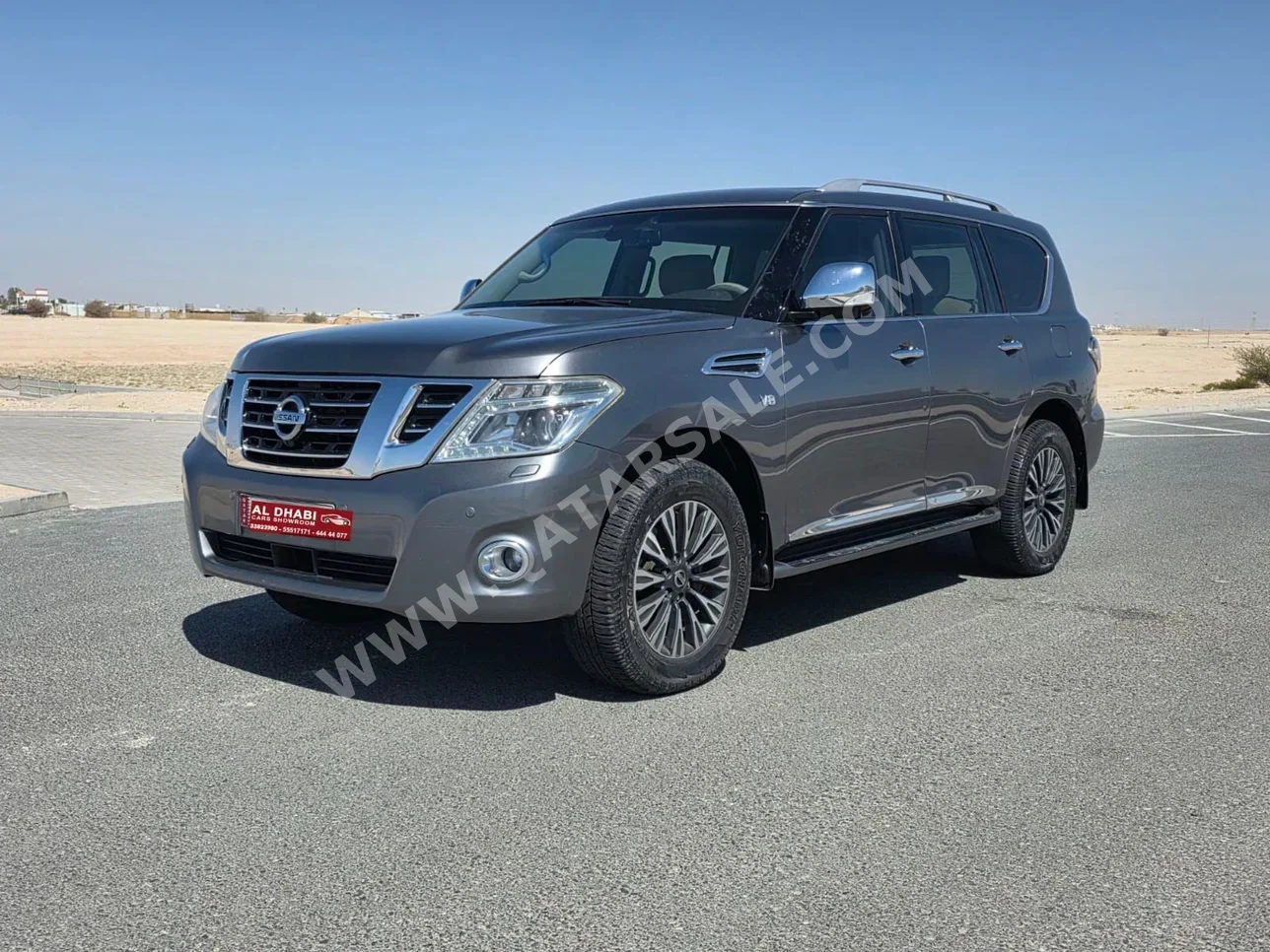 Nissan  Patrol  Platinum  2014  Automatic  333,000 Km  8 Cylinder  Four Wheel Drive (4WD)  SUV  Gray