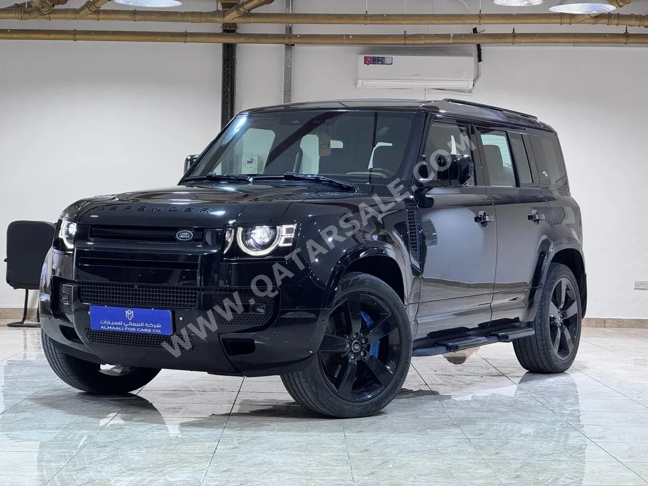 Land Rover Defender 110 2024 Automatic 60,000 Km 6 Cylinder Four Wheel Drive (4WD) SUV Black With Warranty