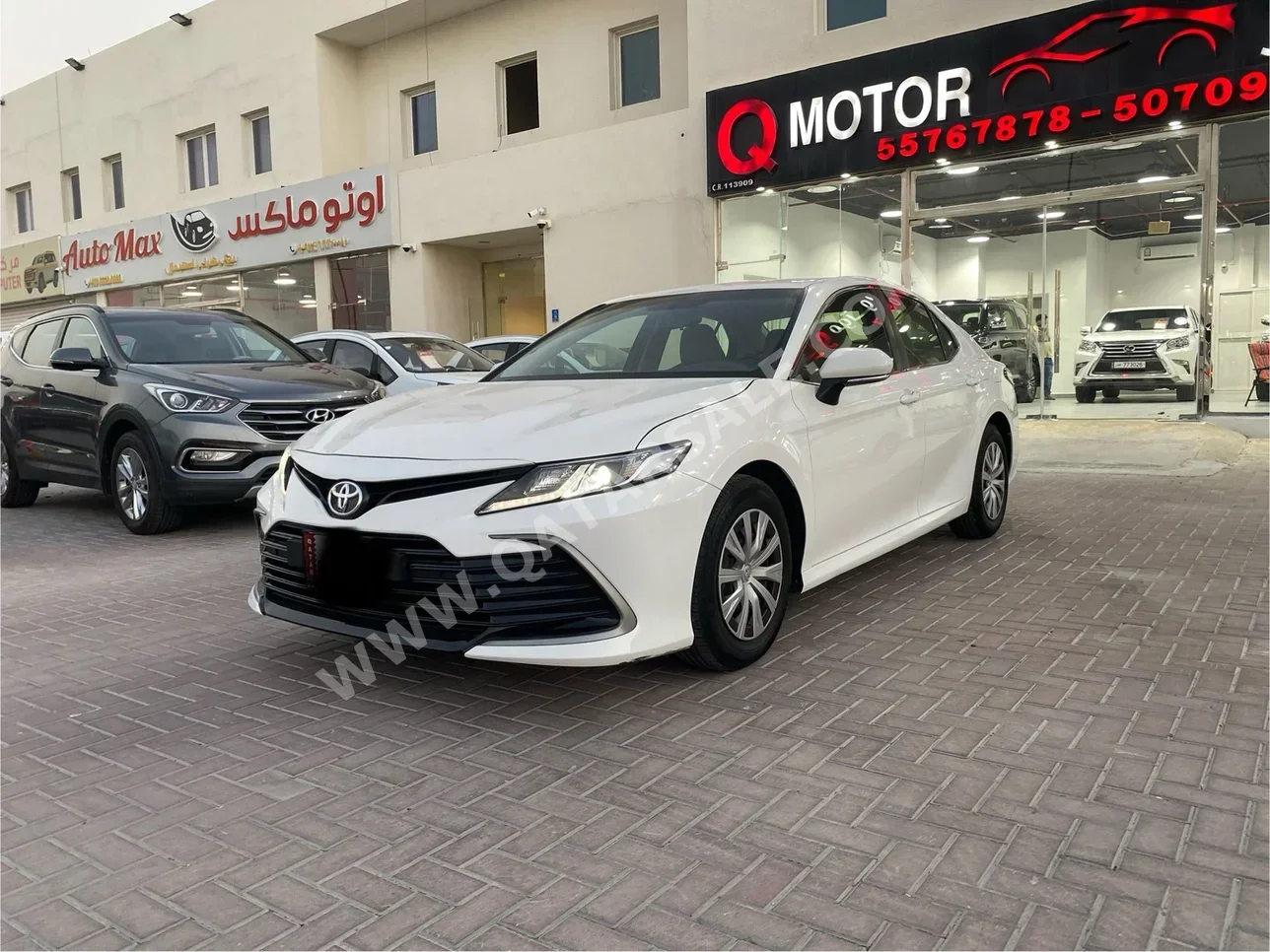 Toyota  Camry  LE  2023  Automatic  63,000 Km  4 Cylinder  Front Wheel Drive (FWD)  Sedan  White  With Warranty