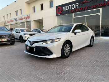 Toyota Camry Hybrid 2019 Automatic 284,000 Km 4 Cylinder Front Wheel Drive (FWD) Sedan White