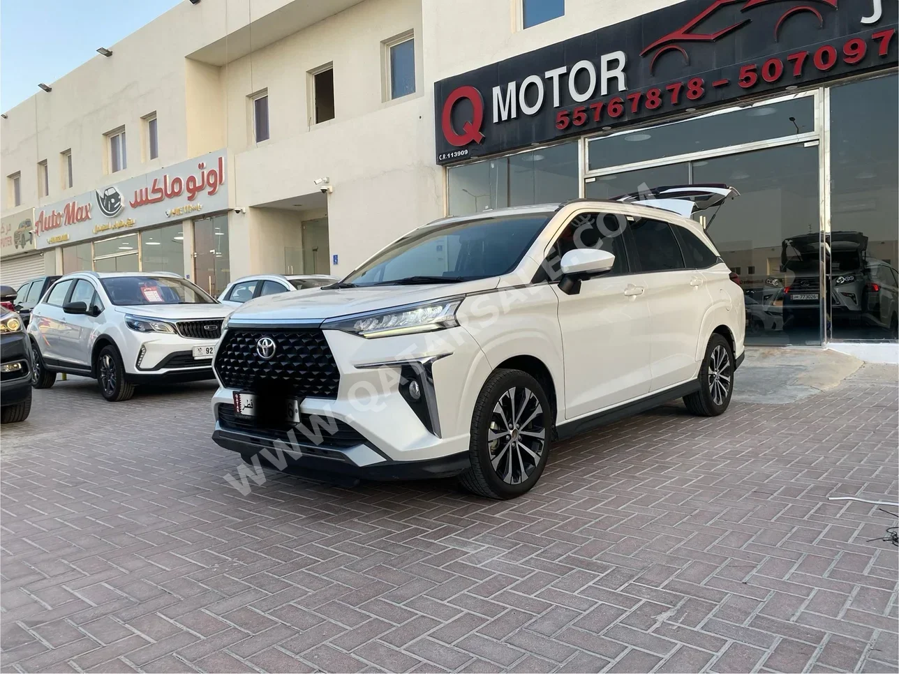 Toyota  Veloz  2024  Automatic  98,000 Km  4 Cylinder  Front Wheel Drive (FWD)  SUV  White  With Warranty