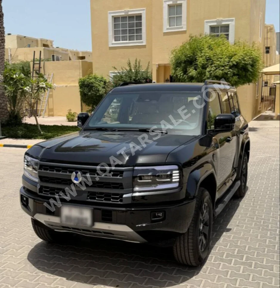BYD Denza B5 2027 Automatic 0 Km 4 Cylinder Four Wheel Drive (4WD) SUV Black With Warranty