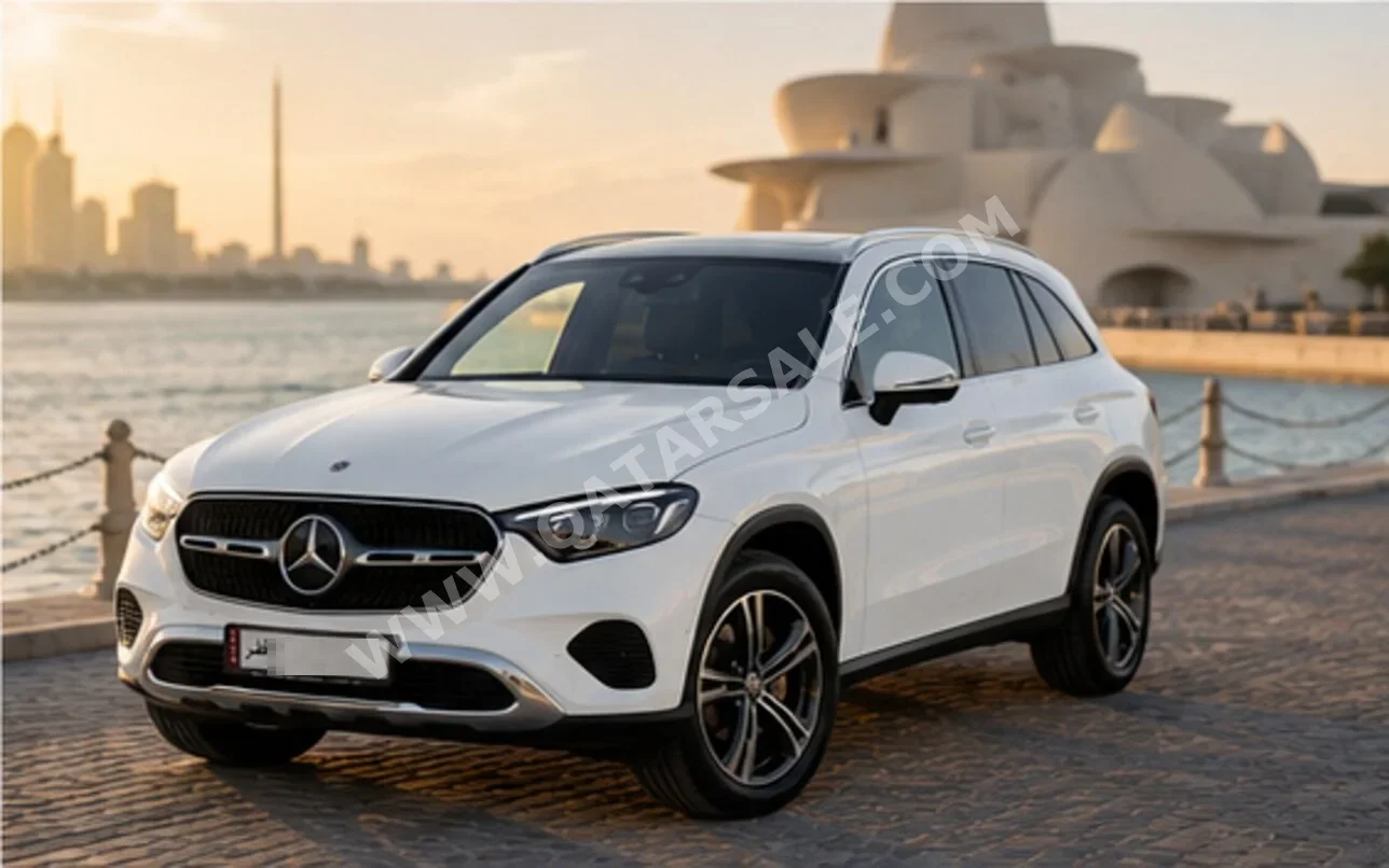 Mercedes-Benz GLC 200 2022 Automatic 74,499 Km 4 Cylinder Four Wheel Drive (4WD) SUV White