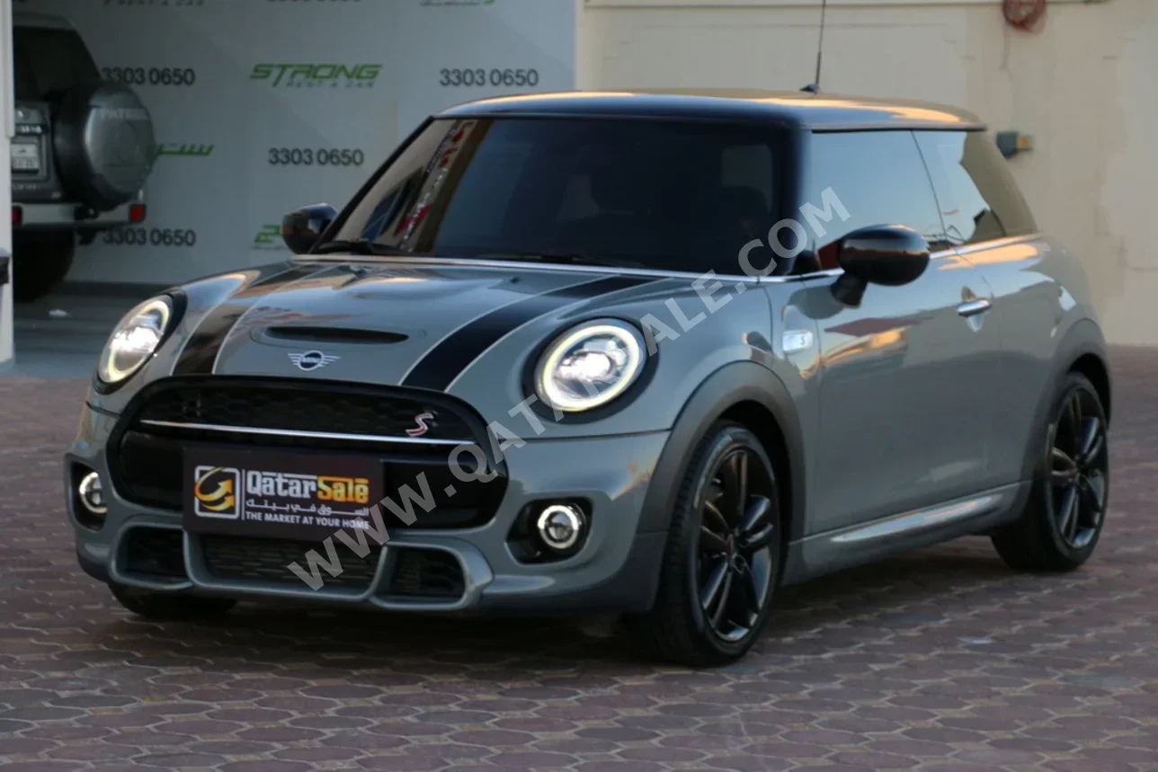 Mini Cooper S 2020 Automatic 45,000 Km 4 Cylinder Front Wheel Drive (FWD) Hatchback Gray