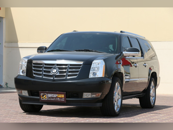 Cadillac Escalade 2012 Automatic 92,000 Km 8 Cylinder Four Wheel Drive (4WD) SUV Black