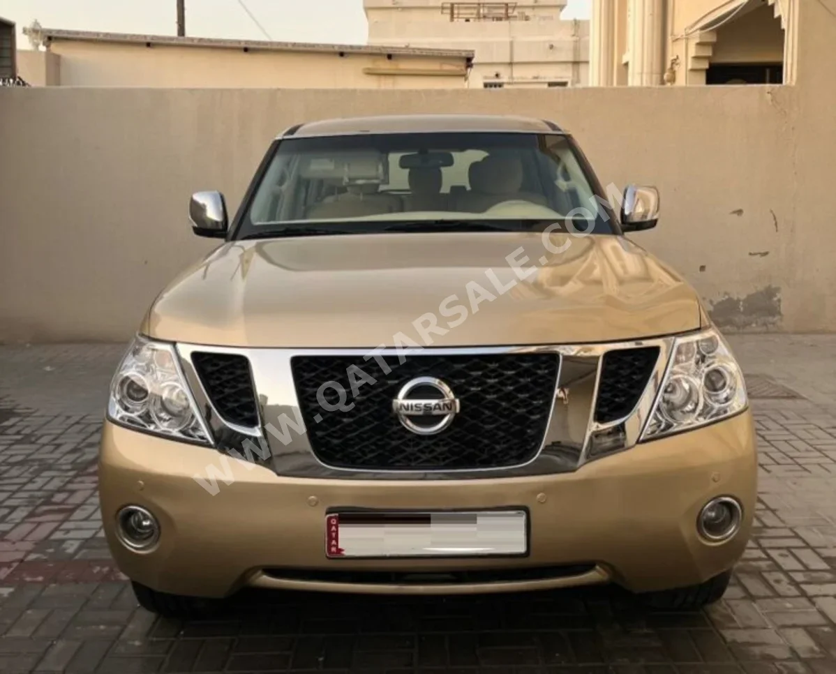 نيسان  باترول  ال اي  2010  اوتوماتيك  258,000 كم  8 سلندر  دفع رباعي  اس يو في  بيج