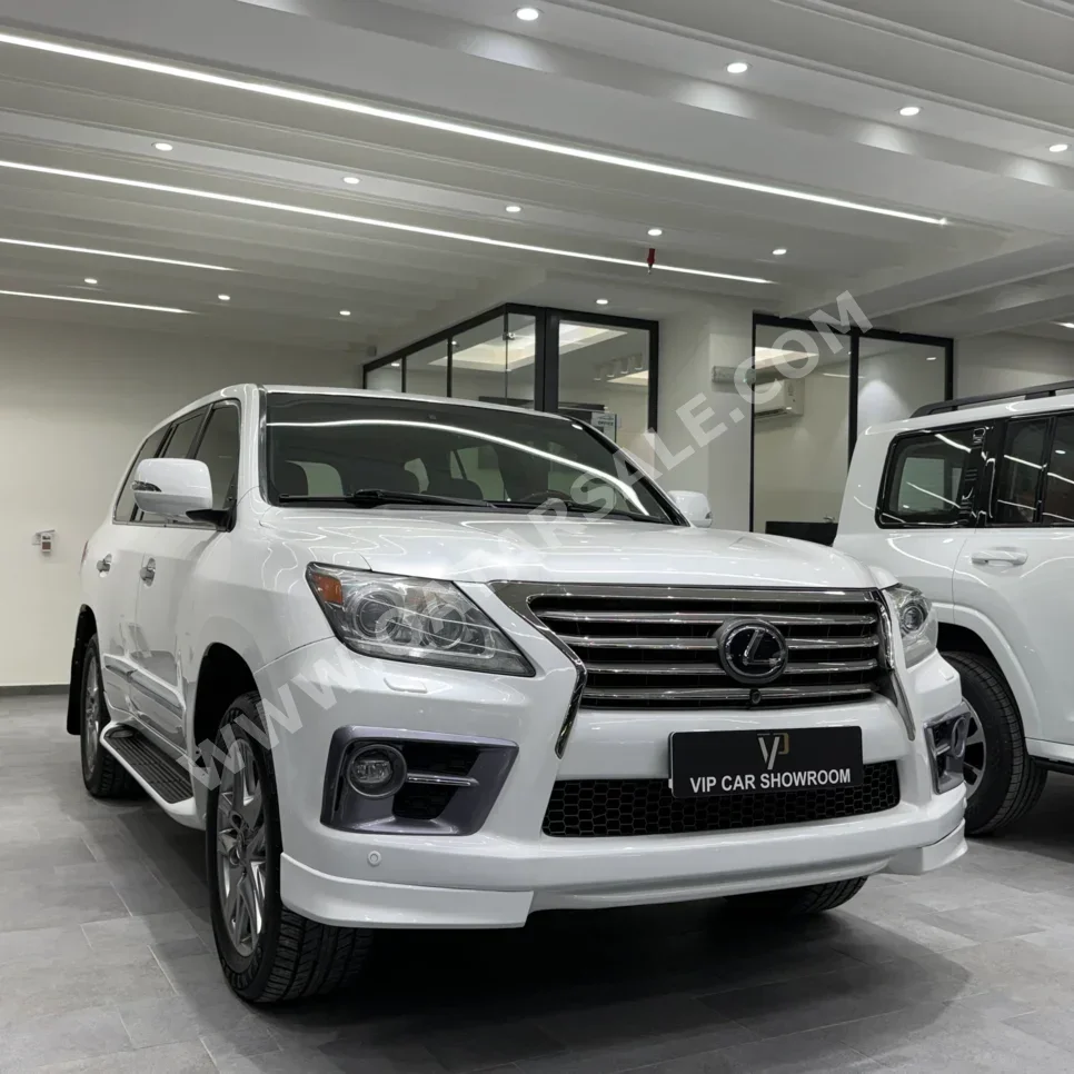 Lexus LX 570 S 2014 Automatic 390,000 Km 8 Cylinder Four Wheel Drive (4WD) SUV White