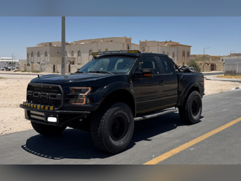 Ford Raptor SVT 2010 Automatic 150,000 Km 8 Cylinder Four Wheel Drive (4WD) Pick Up Black