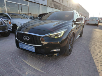 Infiniti Q 30S 2017 Automatic 44,000 Km 4 Cylinder All Wheel Drive (AWD) SUV Black