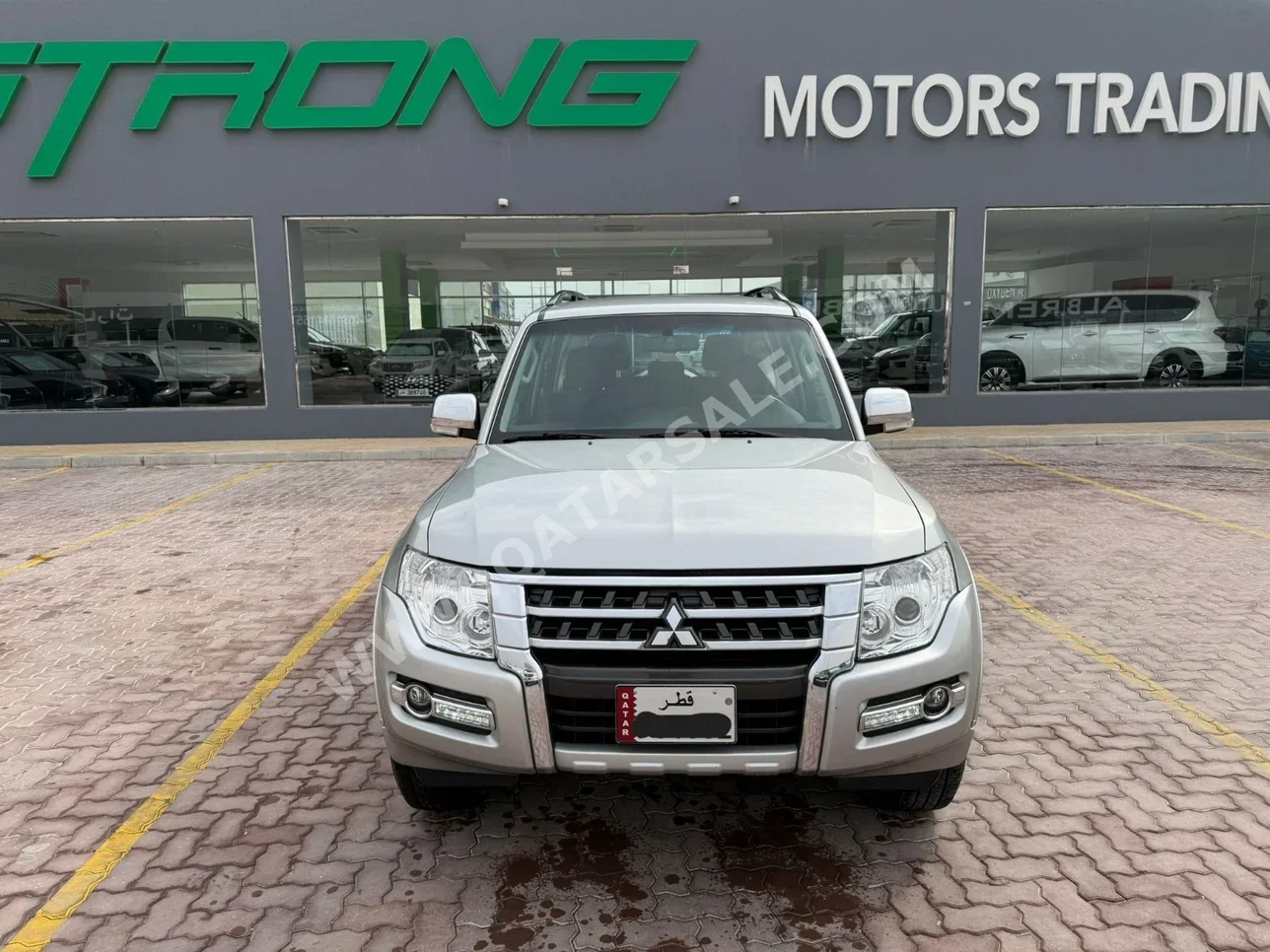 Mitsubishi  Pajero  GLS  2022  Automatic  59,000 Km  6 Cylinder  Four Wheel Drive (4WD)  SUV  Silver