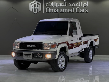 Toyota  Land Cruiser  LX  2013  Manual  149,000 Km  6 Cylinder  Four Wheel Drive (4WD)  Pick Up  White