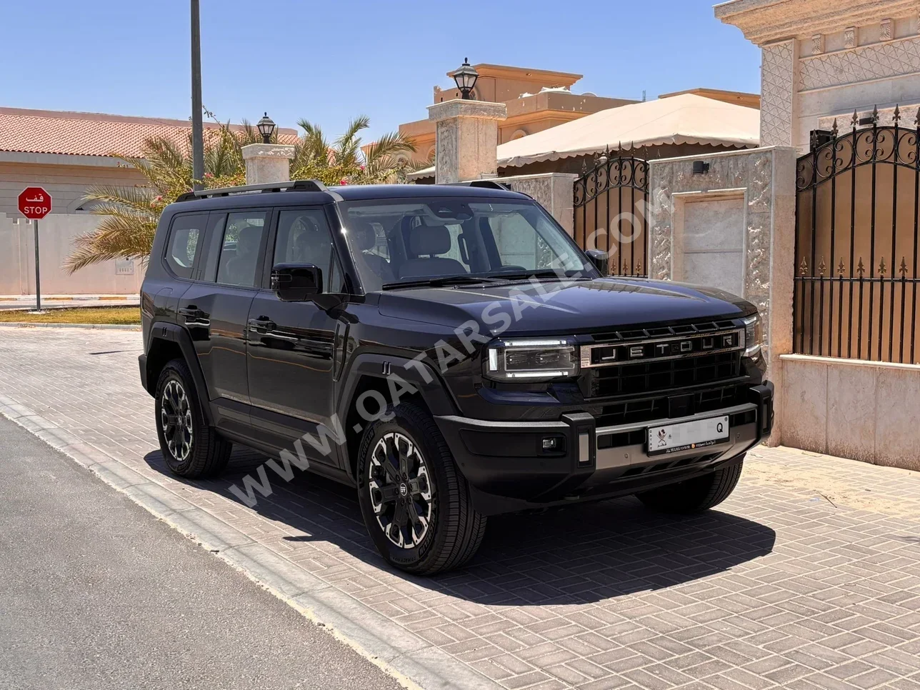 Jetour G700 Flagship 2026 Automatic 0 Km 4 Cylinder Four Wheel Drive (4WD) SUV Black With Warranty