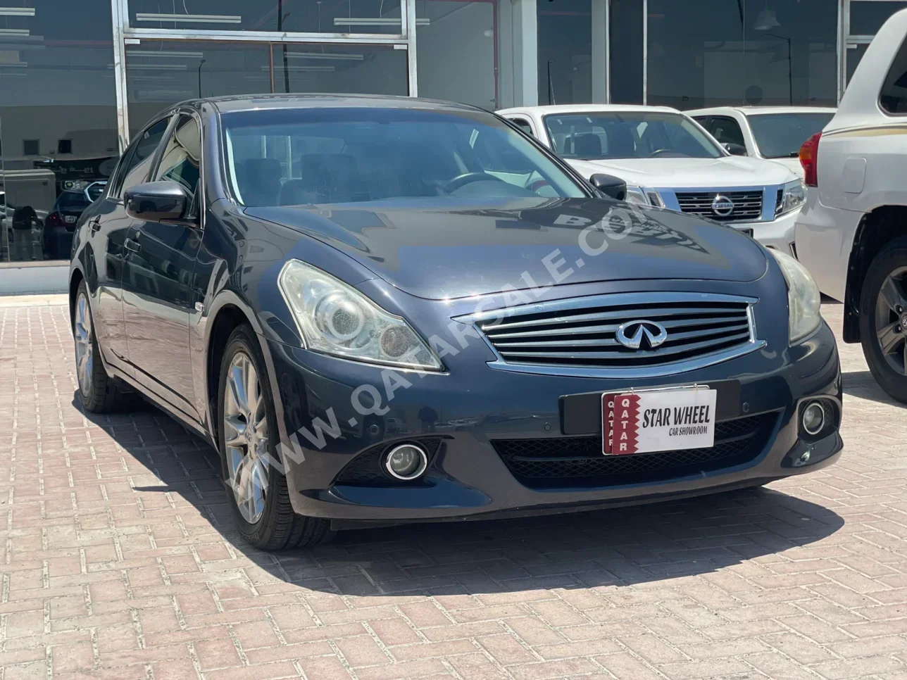 Infiniti G 25 2013 Automatic 94,000 Km 6 Cylinder Rear Wheel Drive (RWD) Sedan Gray