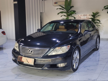 Lexus  LS  460  2010  Automatic  251,000 Km  8 Cylinder  Rear Wheel Drive (RWD)  Sedan  Gray