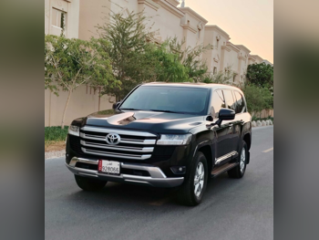 Toyota Land Cruiser GXR 2023 Automatic 114,000 Km 6 Cylinder Four Wheel Drive (4WD) SUV Black