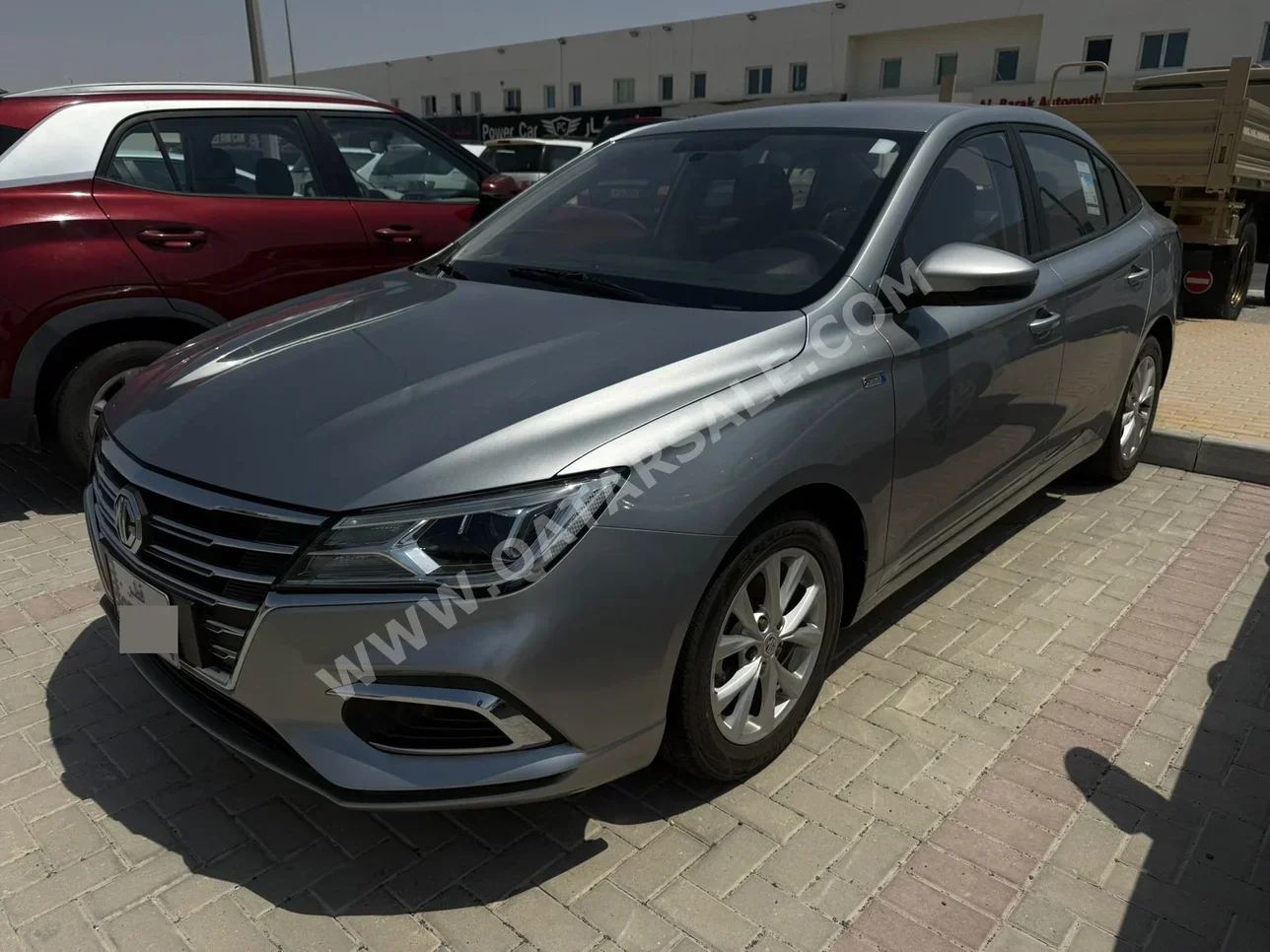 ام جي 5 2025 اوتوماتيك 72,000 كم 4 سلندر سحب امامي سيدان رمادي تحت الضمان