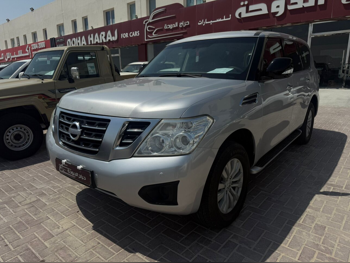نيسان باترول أكس أي 2018 اوتوماتيك 225,000 كم 6 سلندر دفع رباعي اس يو في فضي