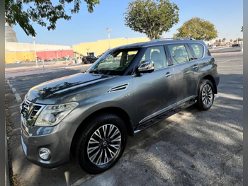 Nissan Patrol Platinum 2015 Automatic 144,000 Km 8 Cylinder Four Wheel Drive (4WD) SUV Gray