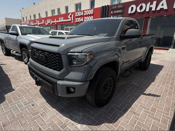 تويوتا  تندرا  تي ار دي برو  2013  اوتوماتيك  170,000 كم  8 سلندر  دفع رباعي  بيكب  رمادي