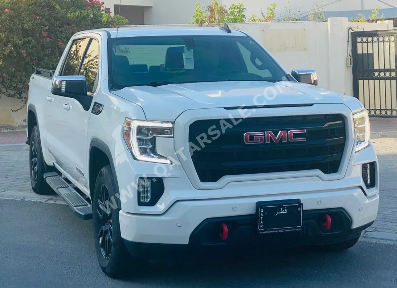 GMC  Sierra  Elevation  2022  Automatic  110,000 Km  6 Cylinder  Four Wheel Drive (4WD)  Pick Up  White
