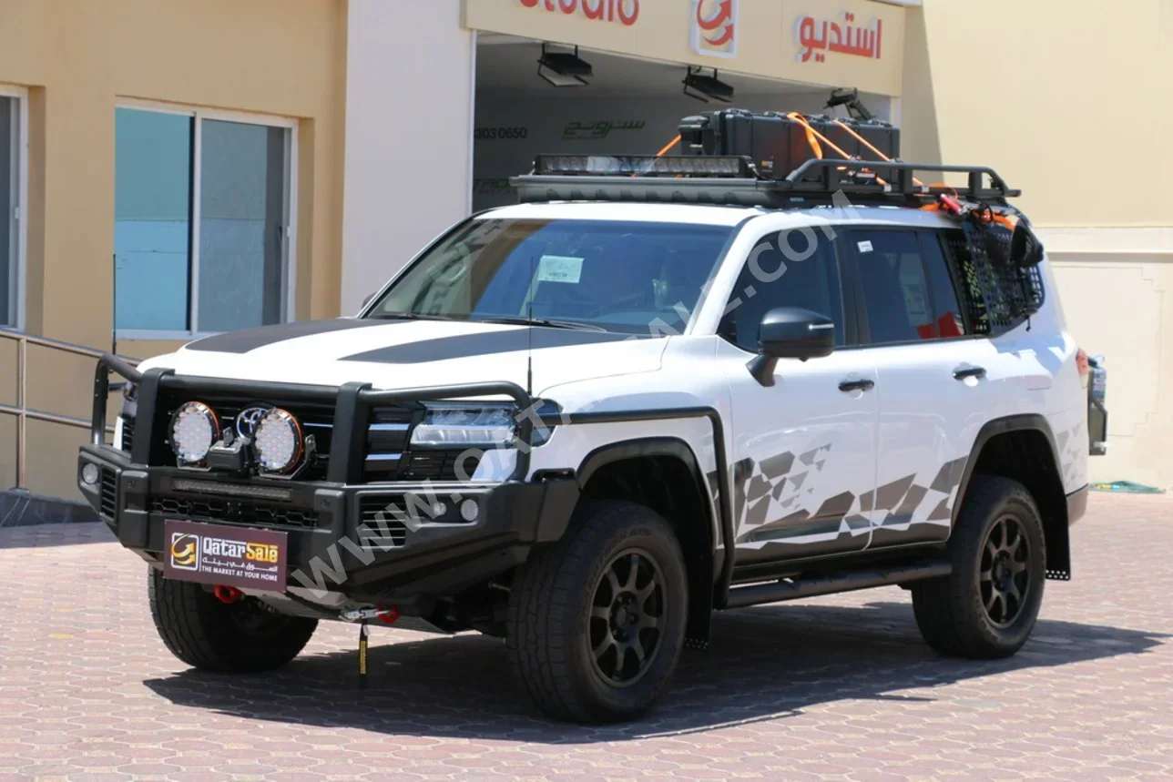 Toyota Land Cruiser GX 2024 Automatic 0 Km 6 Cylinder Four Wheel Drive (4WD) SUV White and Black With Warranty