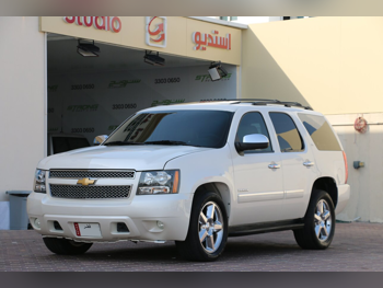 Chevrolet Tahoe LTZ 2013 Automatic 122,000 Km 8 Cylinder Rear Wheel Drive (RWD) SUV Pearl